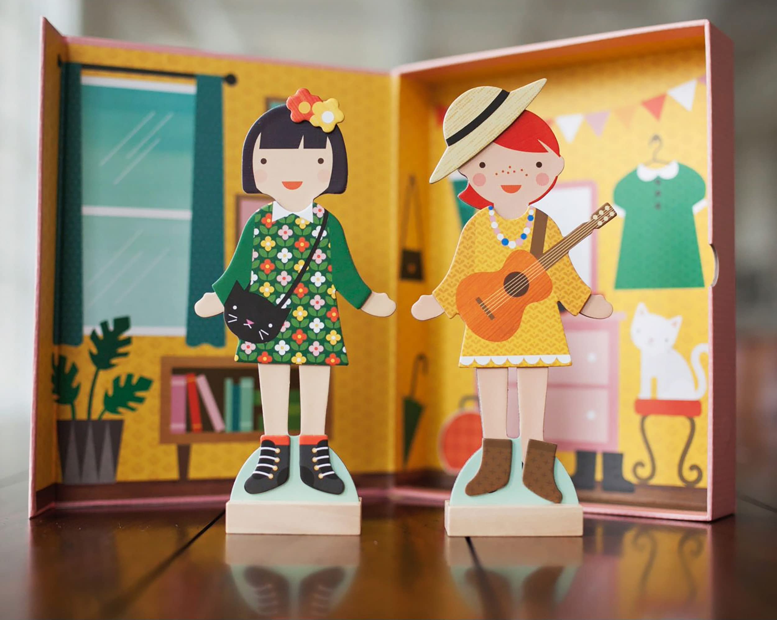 Best Friends Dressing Figures