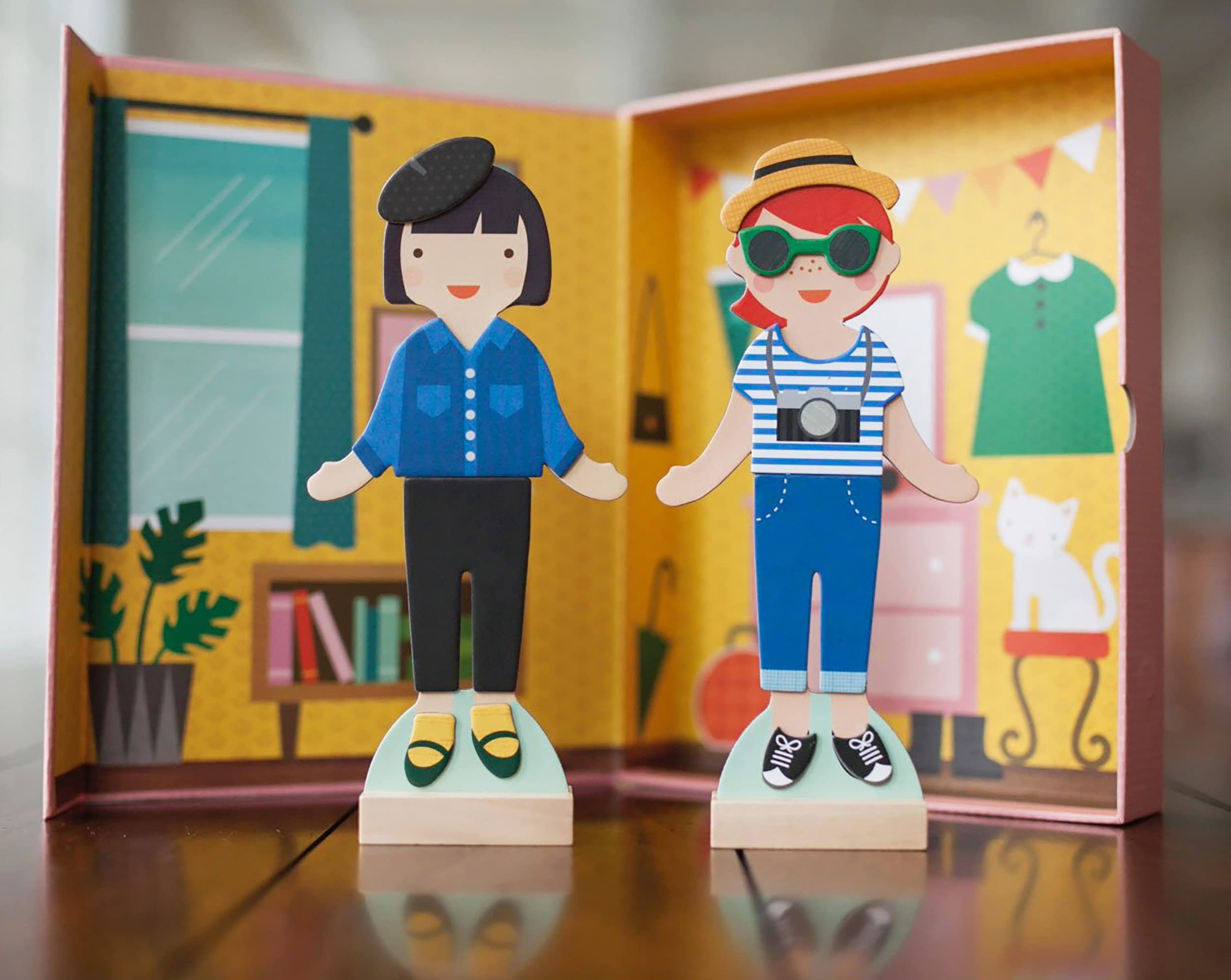 Best Friends Dressing Figures