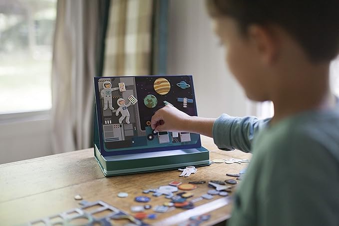 Outer Space Magnetic Play Scene