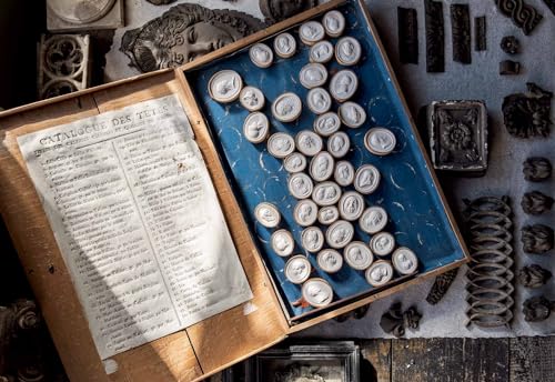 Extraordinary Collections: French Interiors, Flea Markets, Ateliers