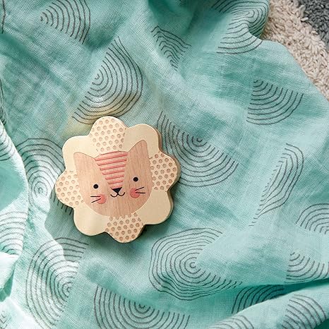 Petit Collage Friends Lion Rattle