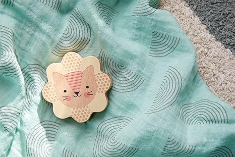 Petit Collage Friends Lion Rattle