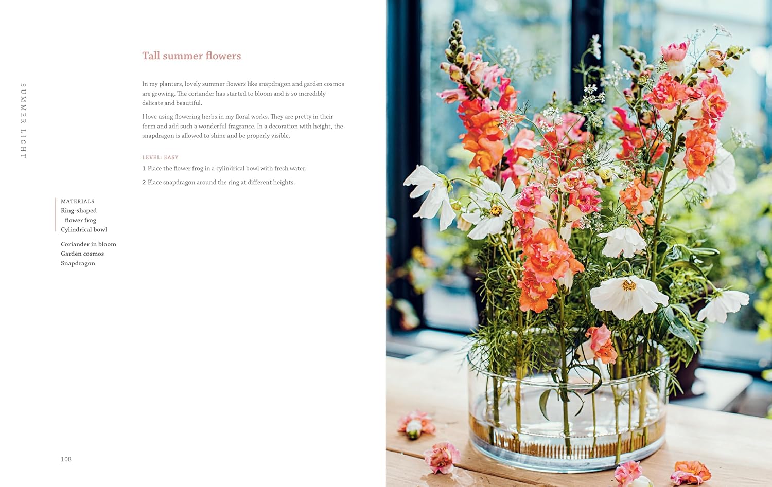 A Year of Flower Wreaths: Simple Projects for All Seasons